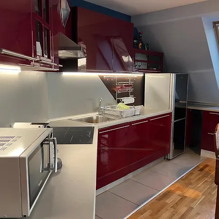 شقة Thermae Heritage Penthouse With Garage *