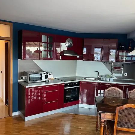 شقة Thermae Heritage Penthouse With Garage