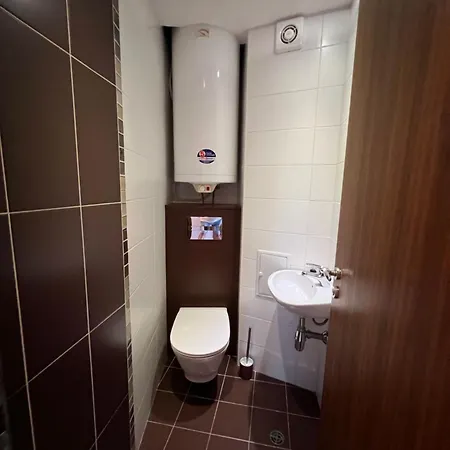 شقة Thermae Heritage Penthouse With Garage فارنا