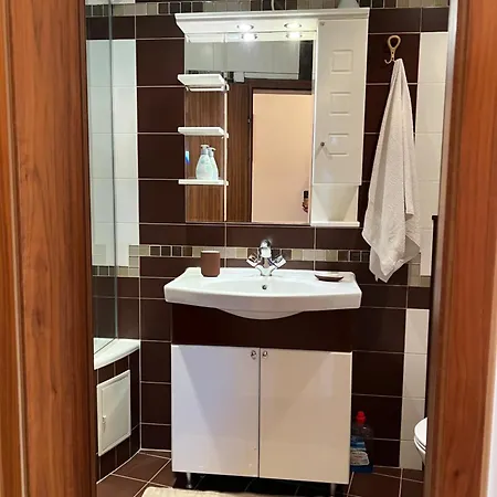 Thermae Heritage Penthouse With Garage فارنا