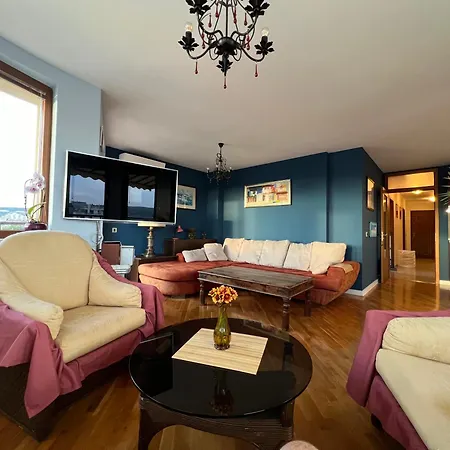 Thermae Heritage Penthouse With Garage شقة *