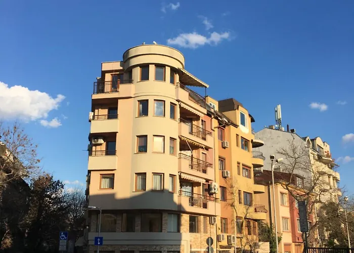 Thermae Heritage Penthouse With Garage Apartment *